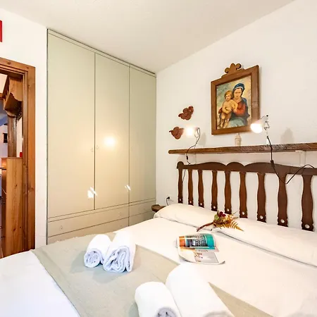 Lovely In - Happy Apartment Courmayeur