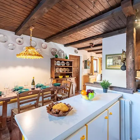 Lovely In - Happy * Courmayeur